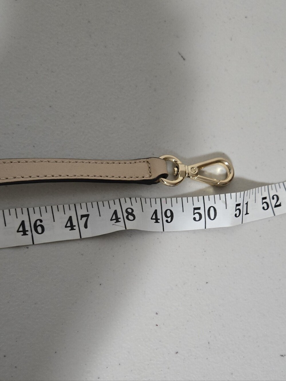 Michael Kors Neutral Cream Leather Bag Strap with Gold Buckle - Picture 8 of 8